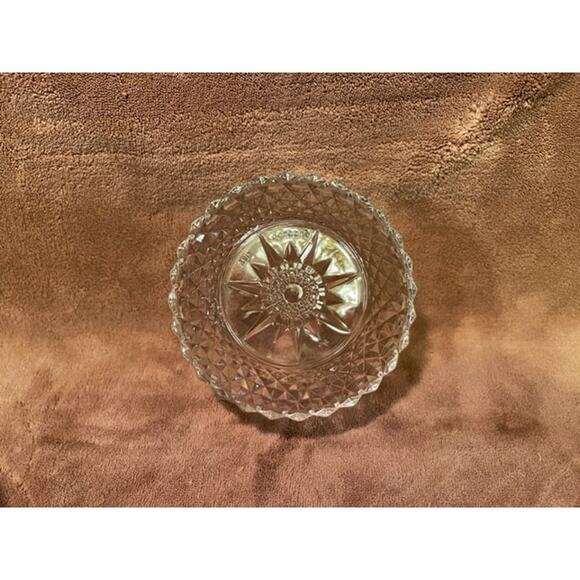 Vintage Set of (4) French Arcoroc 5" Dessert Bowls-Glass Starburst Design - Picture 6 of 6